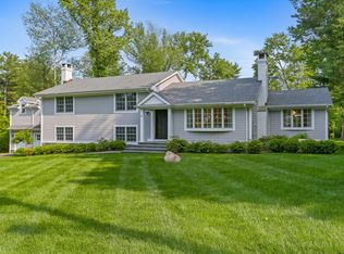25 Conrad Rd, New Canaan, CT 06840