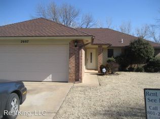 2607 Wood Hollow St, Norman, OK 73071
