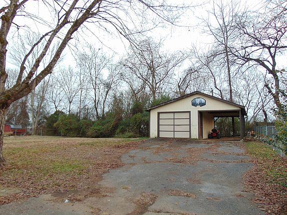 4th image of 321 Woodlawn Dr