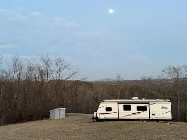 3050 Poplar Camp Rd, Hillsville, VA 24343