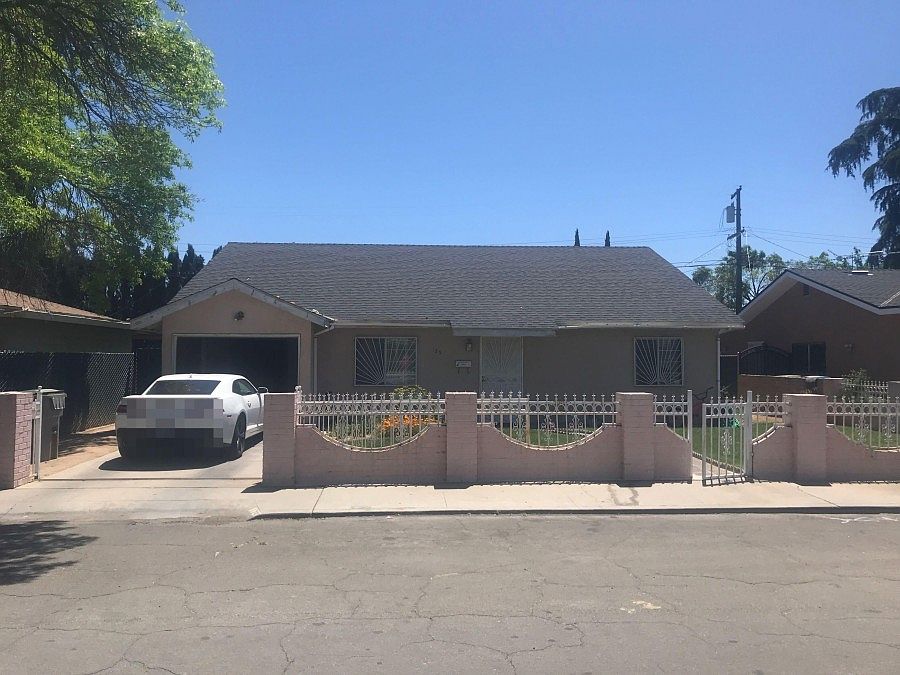 1st image of 125 W Buckingham Way