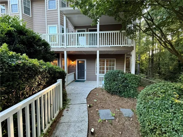 2139 N Forest Trl, Dunwoody, GA 30338