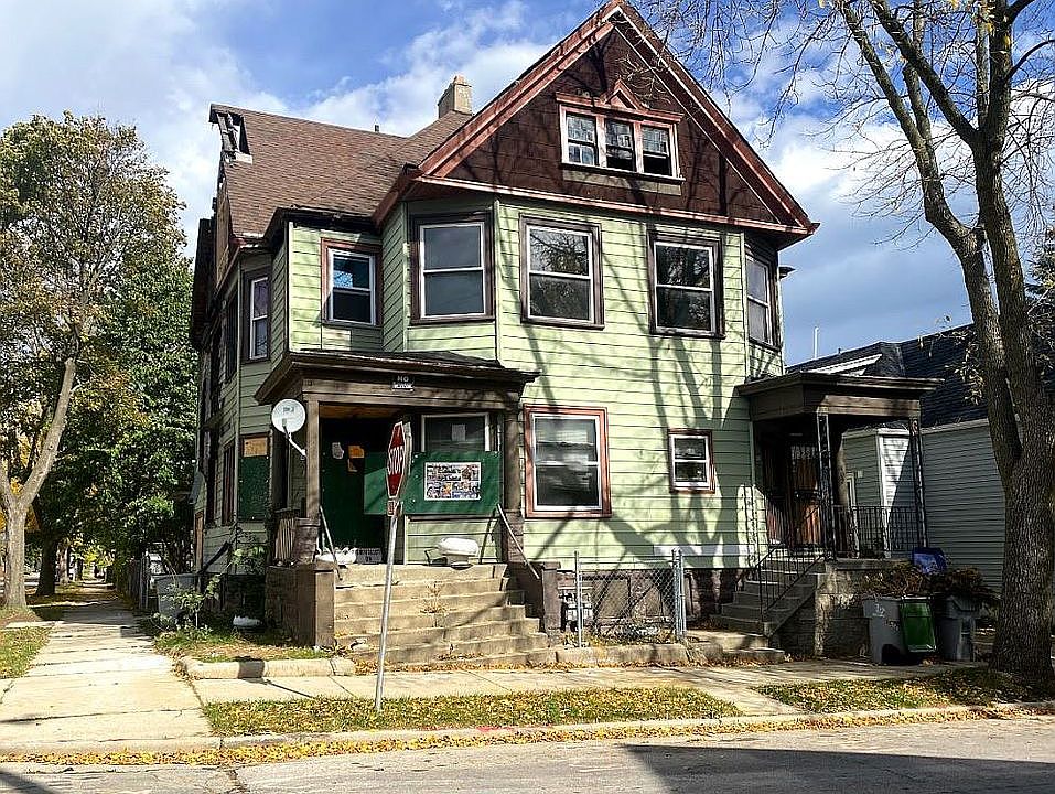 1st image of 400 E Meinecke Ave