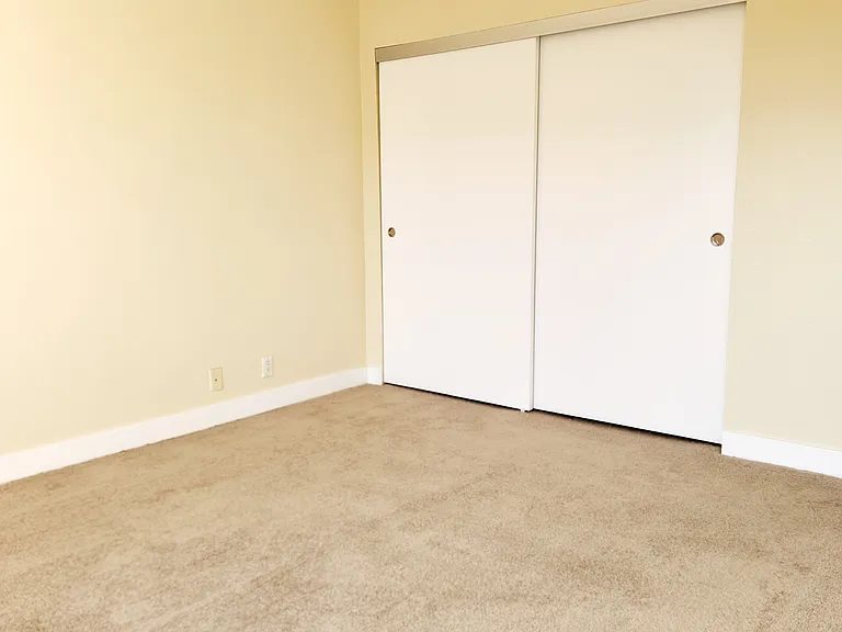 830 Broadway #27 — Photo 17