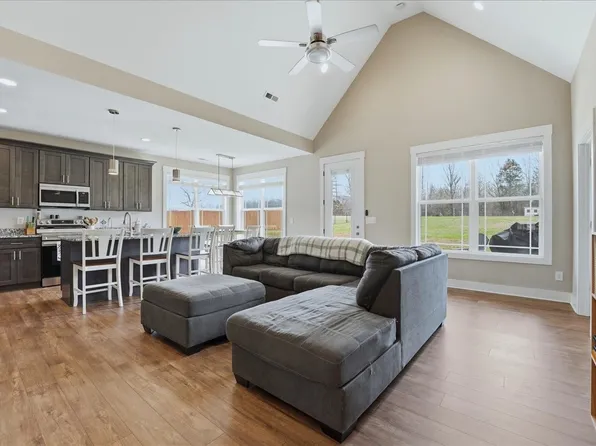 1637 Smartt Station Rd, Morrison, TN 37357