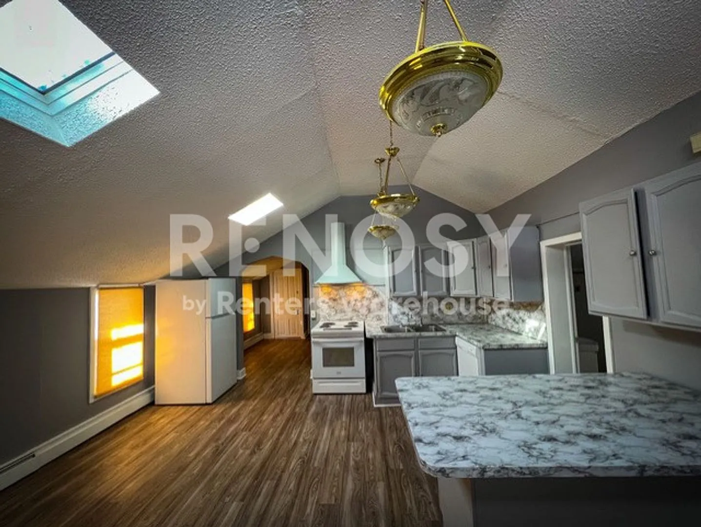 Available October 1st 2 Bedroom 1 Bath Apartment (Upper Level) in Columbia Heights — Photo 4