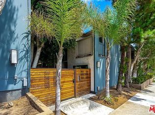 352 S Barrington Ave #4, Los Angeles, CA 90049