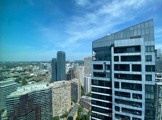 8 Wellesley St W #5705, Toronto, ON M4Y 1E7