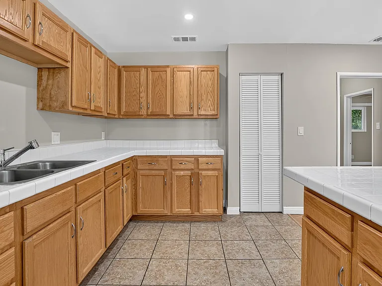 5332 Denny Ave #2 — Photo 10