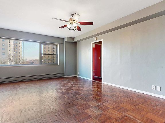 3rd image of 3 Fordham Hill Oval APT 7G
