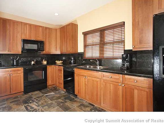 5th image of 44 LINDEN Lane UNIT 44