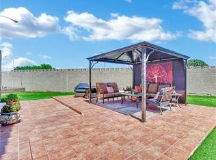 8090 Counterpoint Ln, Las Vegas, NV 89123