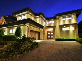 1018 Vista Creek Dr, Sugar Land, TX 77478