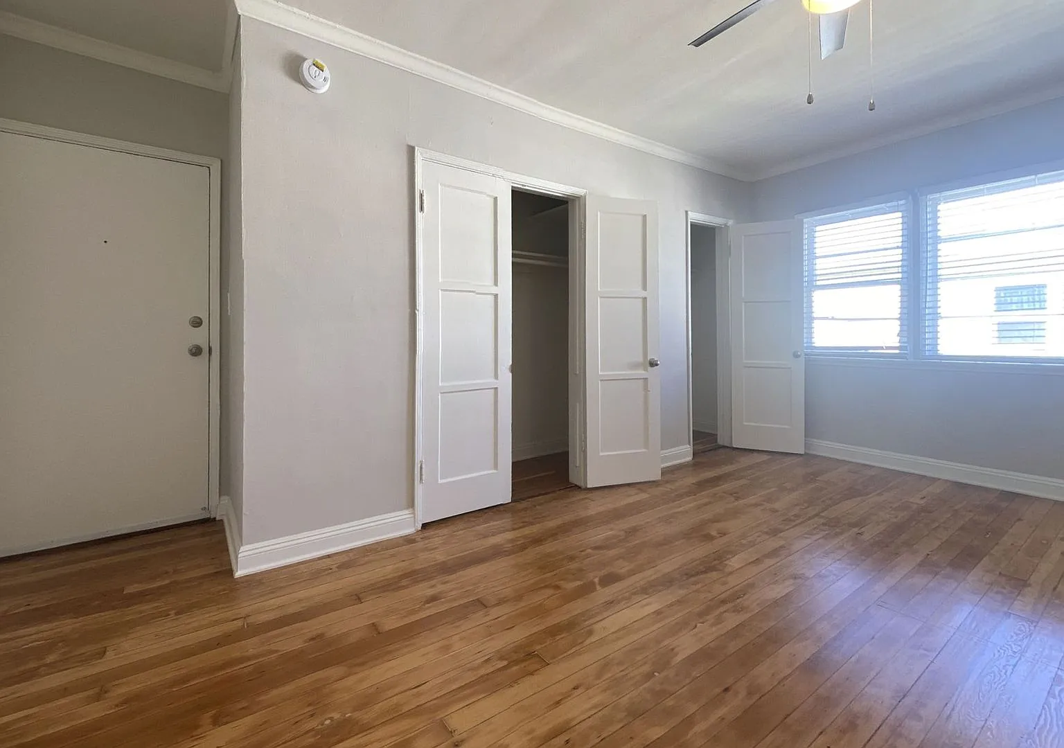 Adams Apartments... Beautiful Studio Apartment Available! Call Now! — Photo 4