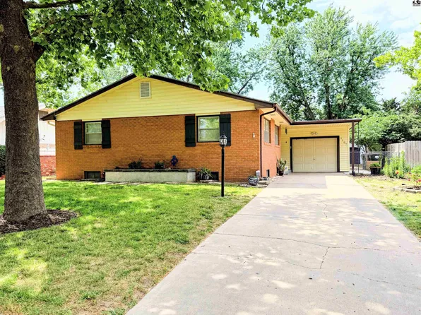 1107 E 20th Ave, Hutchinson, KS 67502