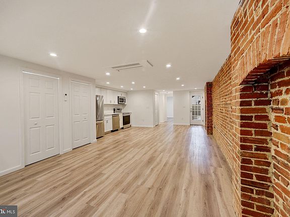 4th image of 1215 S St NW #B
