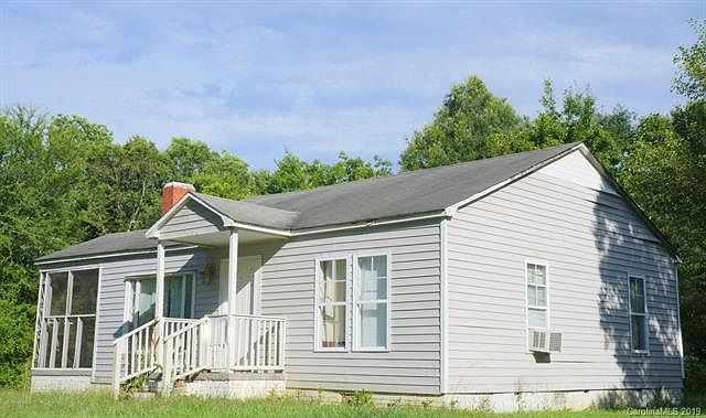 2nd image of 1662 Grace Ave