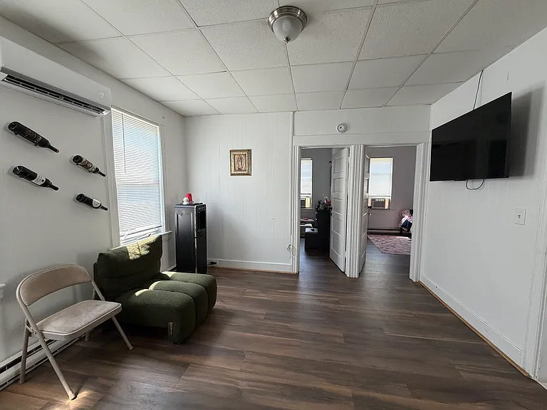 173 Corabelle Ave #2 — Photo 4