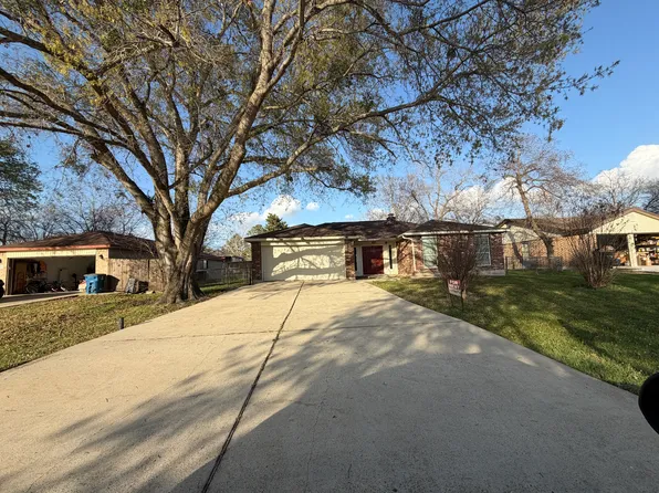 13248 Bluff View Dr, Willis, TX 77318