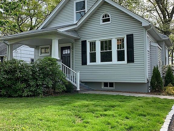 Spacious Craftsman Colonial