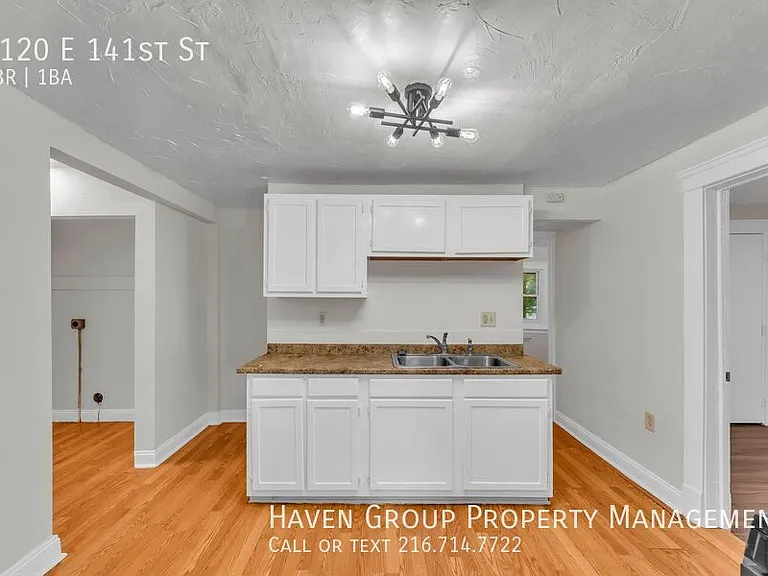 4120 E 141st St — Photo 9