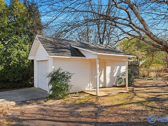 4th image of 106 Villa Dr