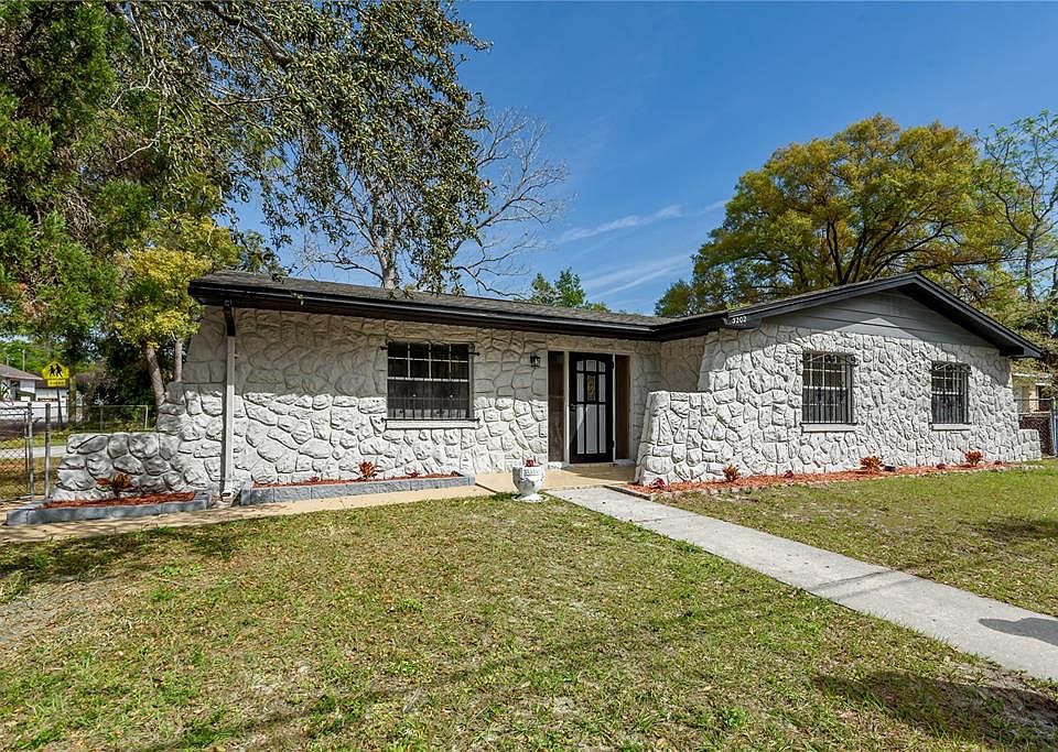 1st image of 3202 E 28TH AVENUE