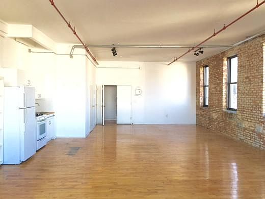 2nd image of 47 Thames St APT 307
