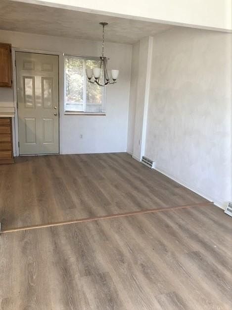 2nd image of 142 Dorf Dr
