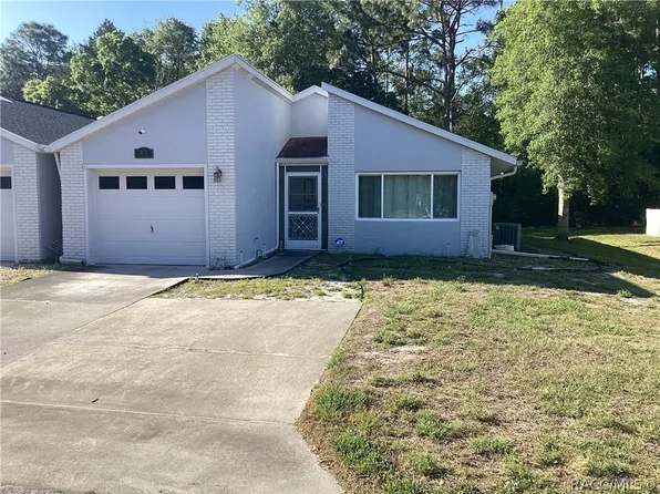 45 Jamaica St, Homosassa, FL 34446