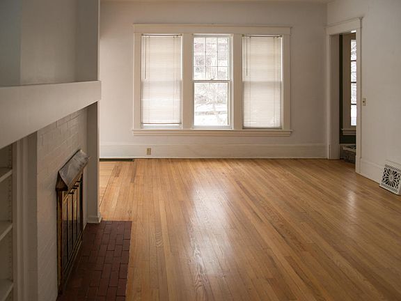 2nd image of 623 Wildwood Pl