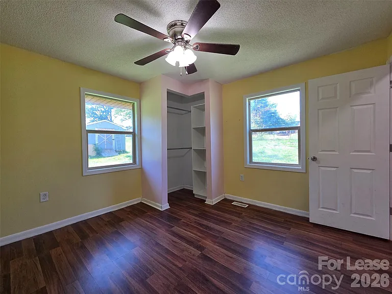 117 Oakview Dr — Photo 7