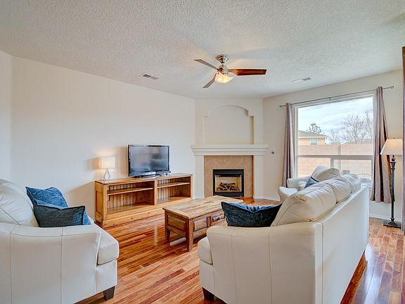4th image of 10436 Savoy Dr NW