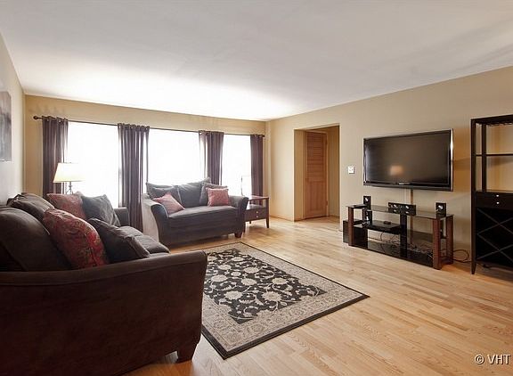 3rd image of 4107 N Keeler Ave APT 2G