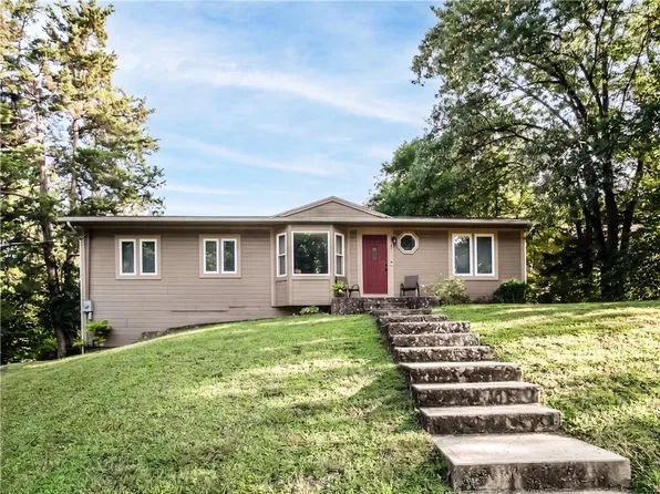 10124 NW 92nd Ter, Kansas City, MO 64153