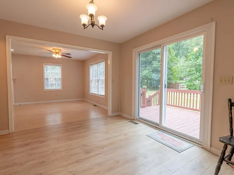 497 Sunset Dr — Photo 6