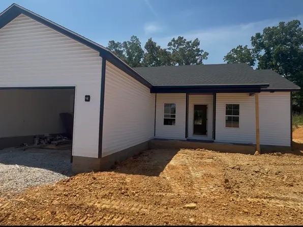 225 Memphis St, Scottsville, KY 42164