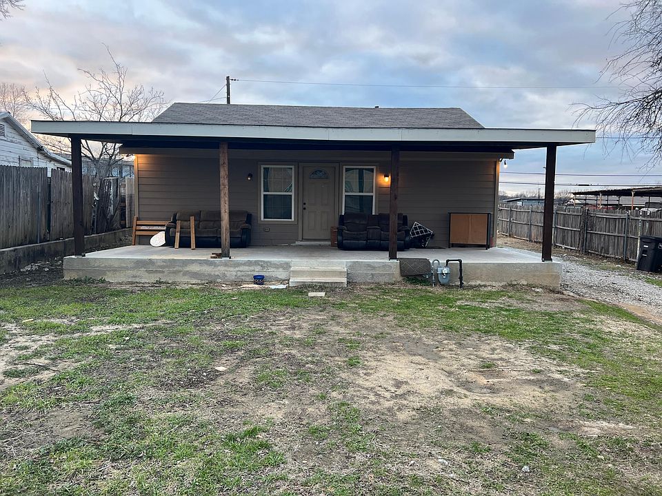 1st image of 5040 Townsend Dr