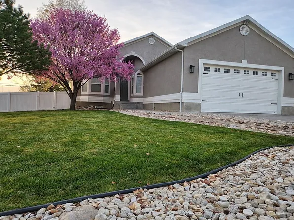 867 Poplar Ln, Grantsville, UT 84029