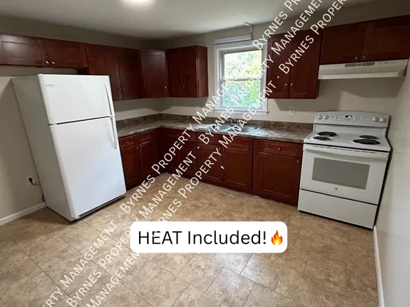 31 Joyce St #3, Webster, MA 01570