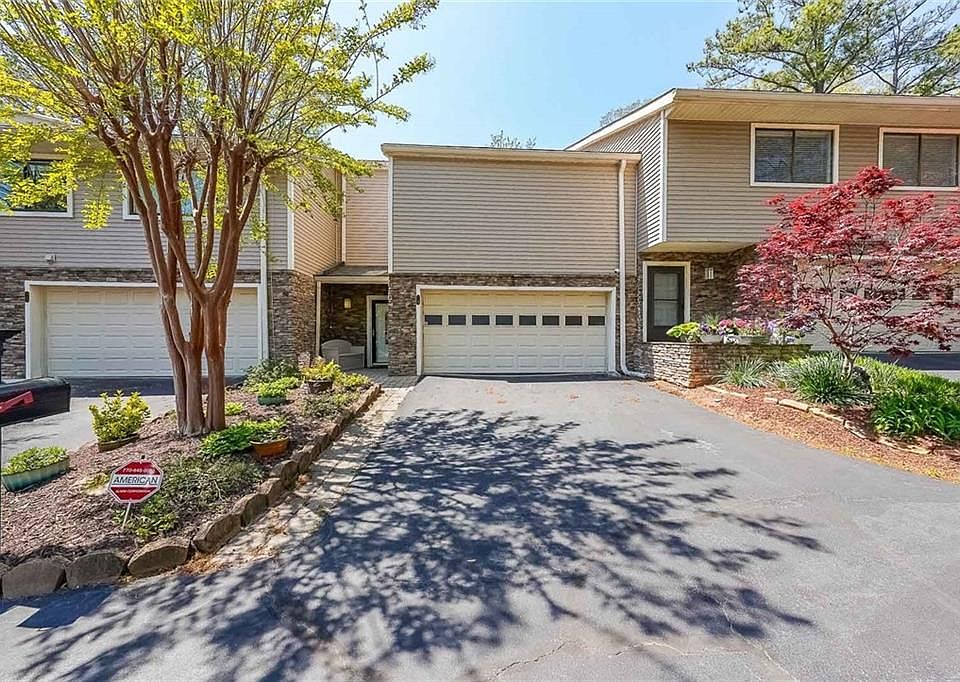1st image of 74 Basswood Cir