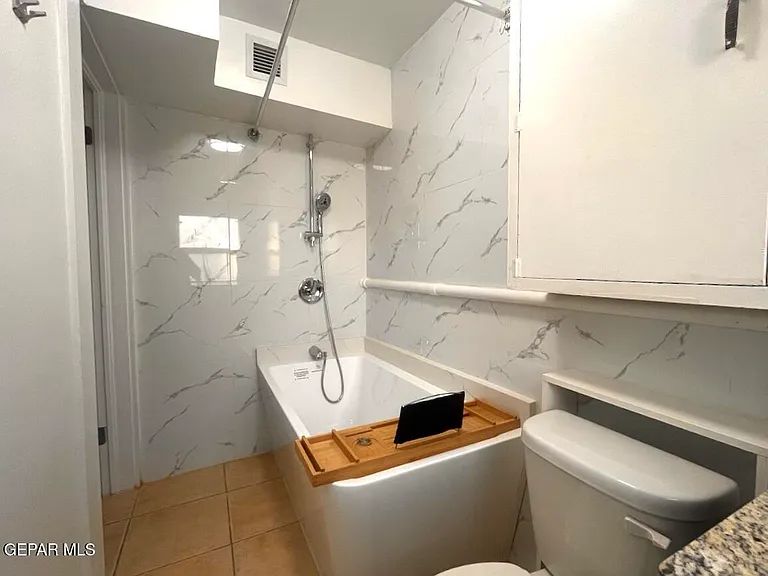 1203 Madeline Dr #B — Photo 12