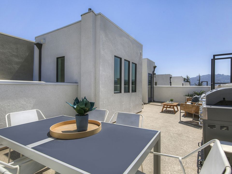 Elevation Skye 22