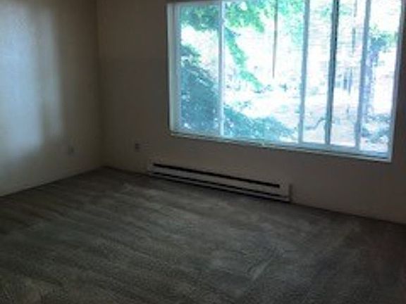 4th image of 15043 8th Ave S #25