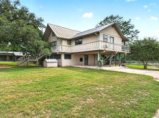 199 Lakeshore Dr S, Bandera, TX 78003