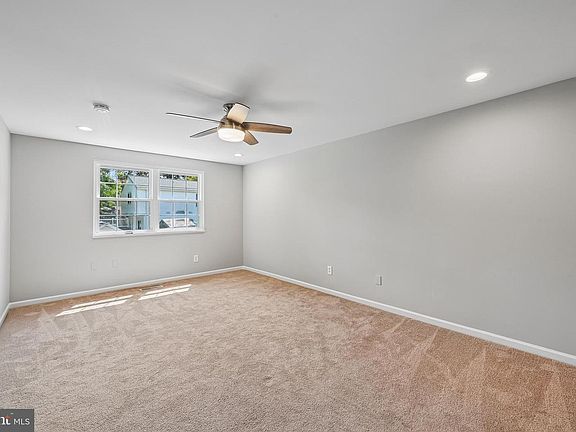 5th image of 1475 Mordor Ln
