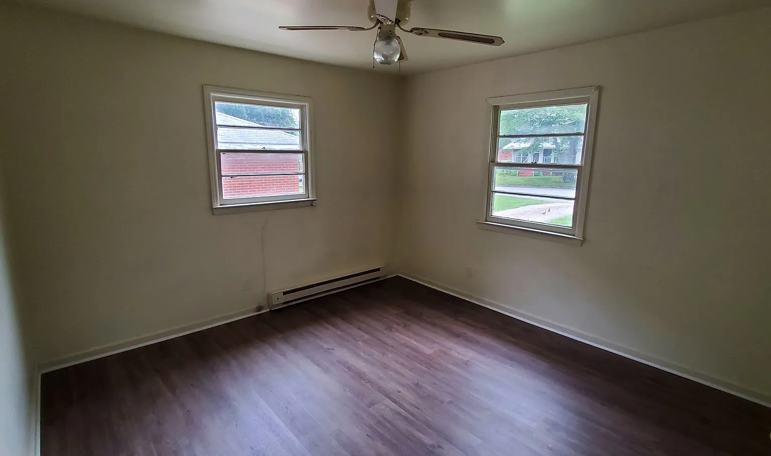 2 Bedroom 1 Bathroom Duplex — Photo 4