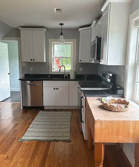 5049 Fairview Ln — Photo 8