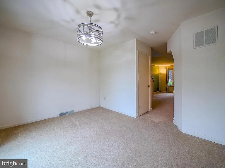 1001 Winfield Ct — Photo 17