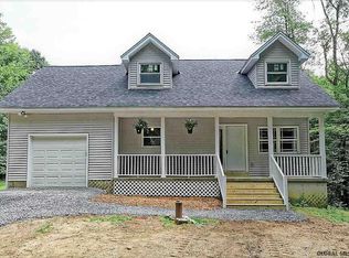 6008 Greens Corner Rd, Galway, NY 12074